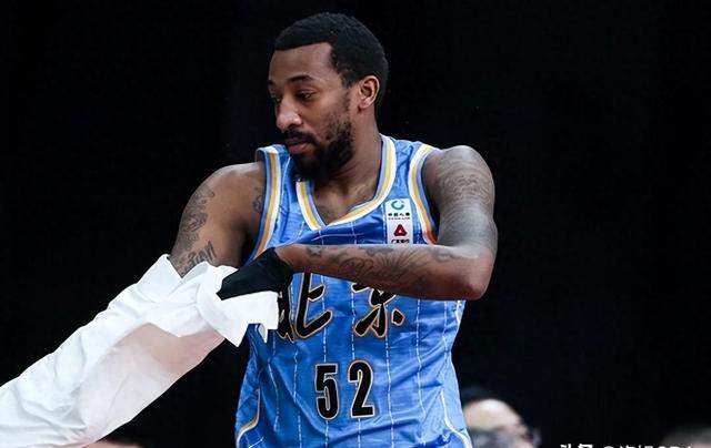 那不勒斯清晨状态回暖，志在CBA季后赛名次提升，悬念犹存，赛程密集仍需轮换的简单介绍